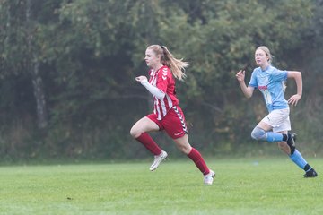 Bild 34 - wBJ TuS Tensfeld - SV Fortuna St. Juergen